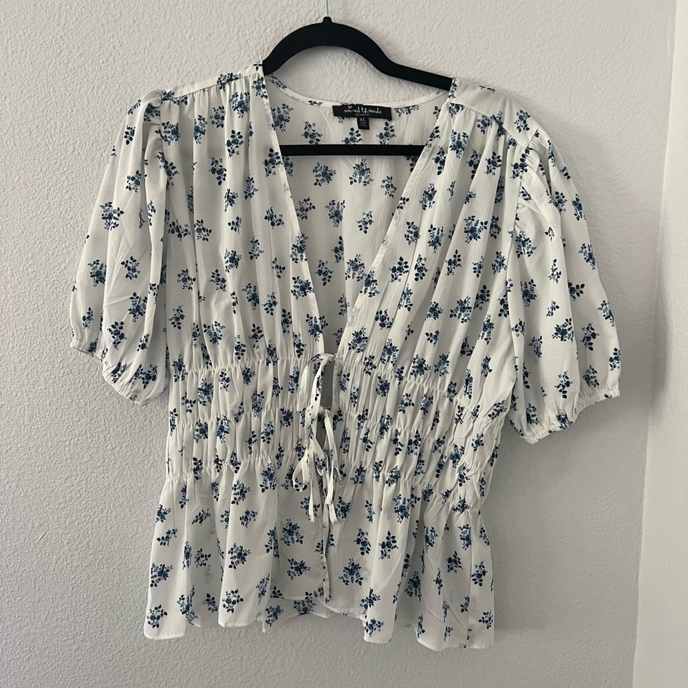 ✨ Front Tie Top✨